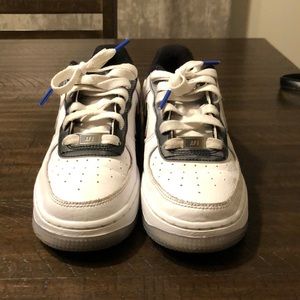 Air Force 1s boys size 4y